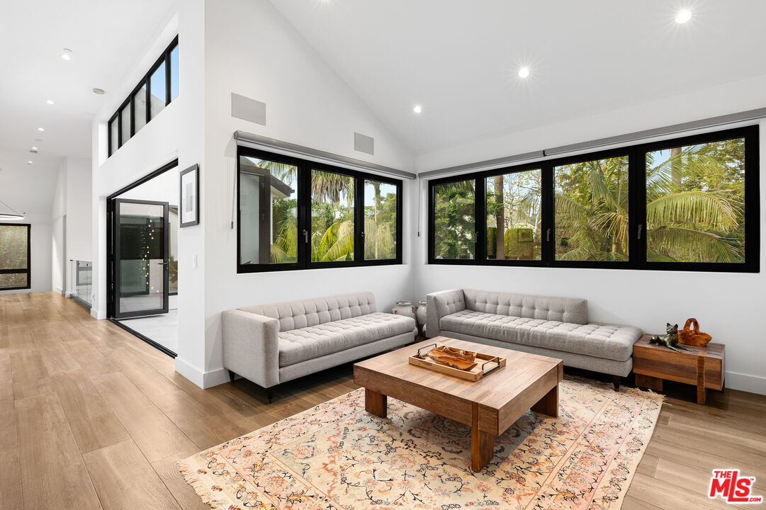 MLS #25602237 image #16