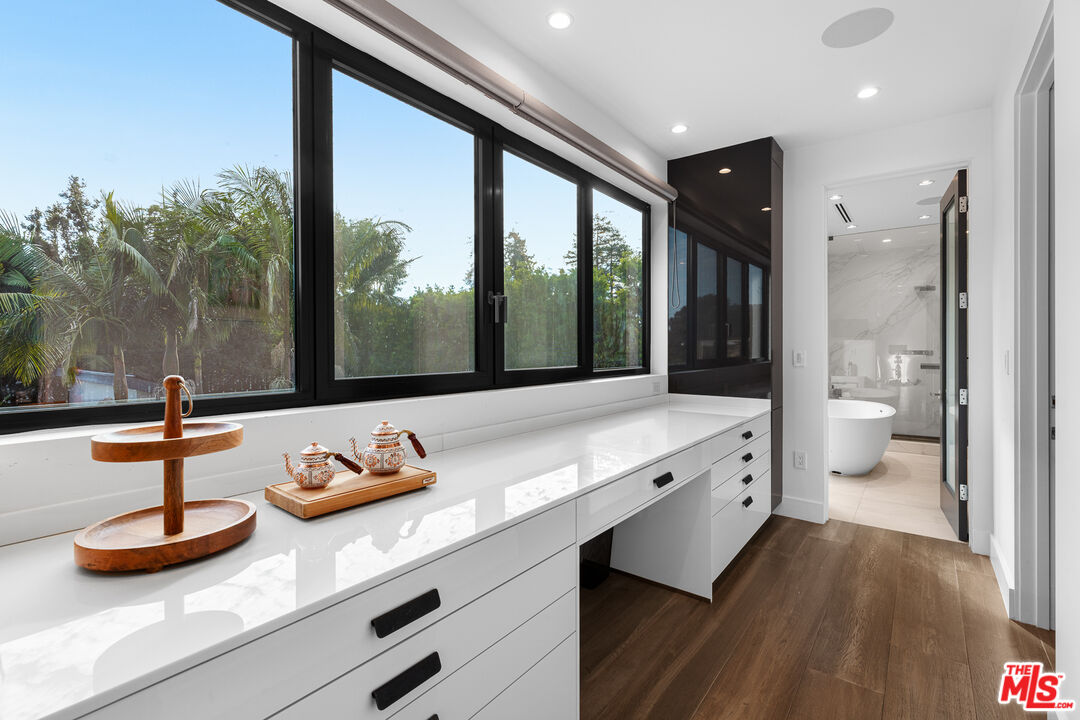 MLS #25602237 image #18