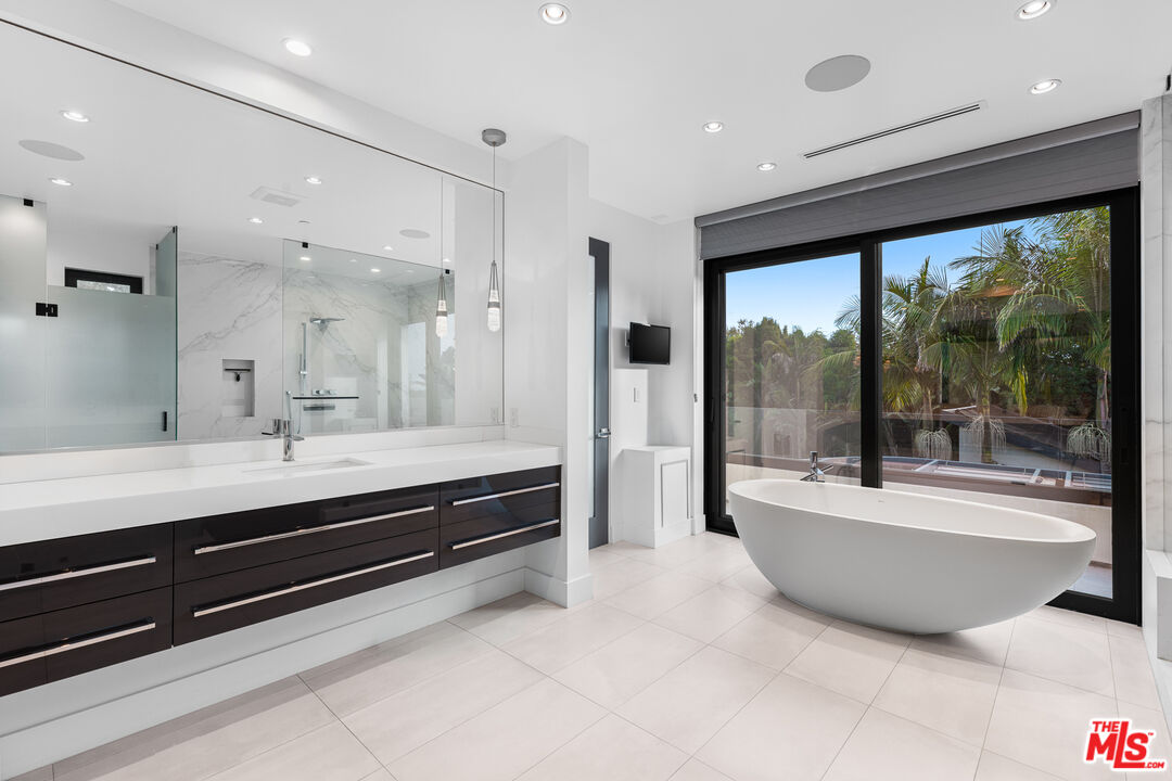 MLS #25602237 image #19