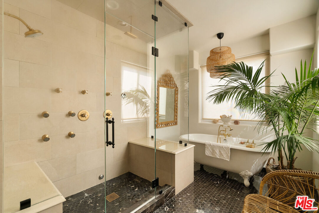 MLS #25602363 image #29