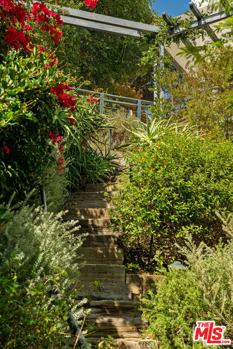 MLS #25602363 image #49