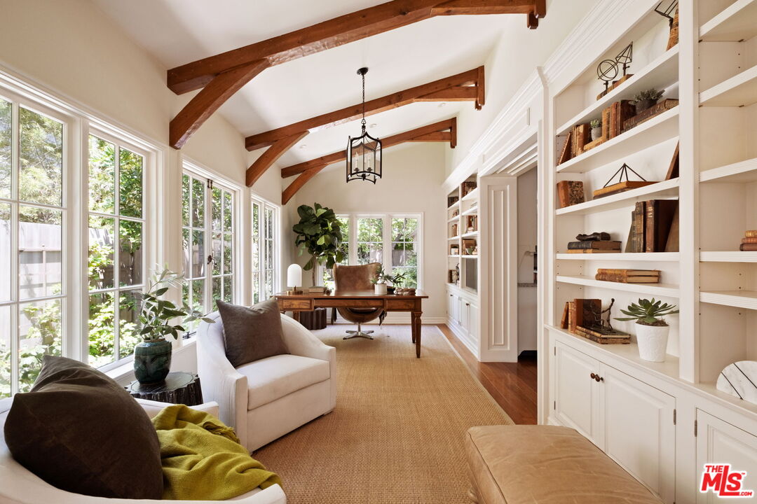 MLS #25602377 image #11