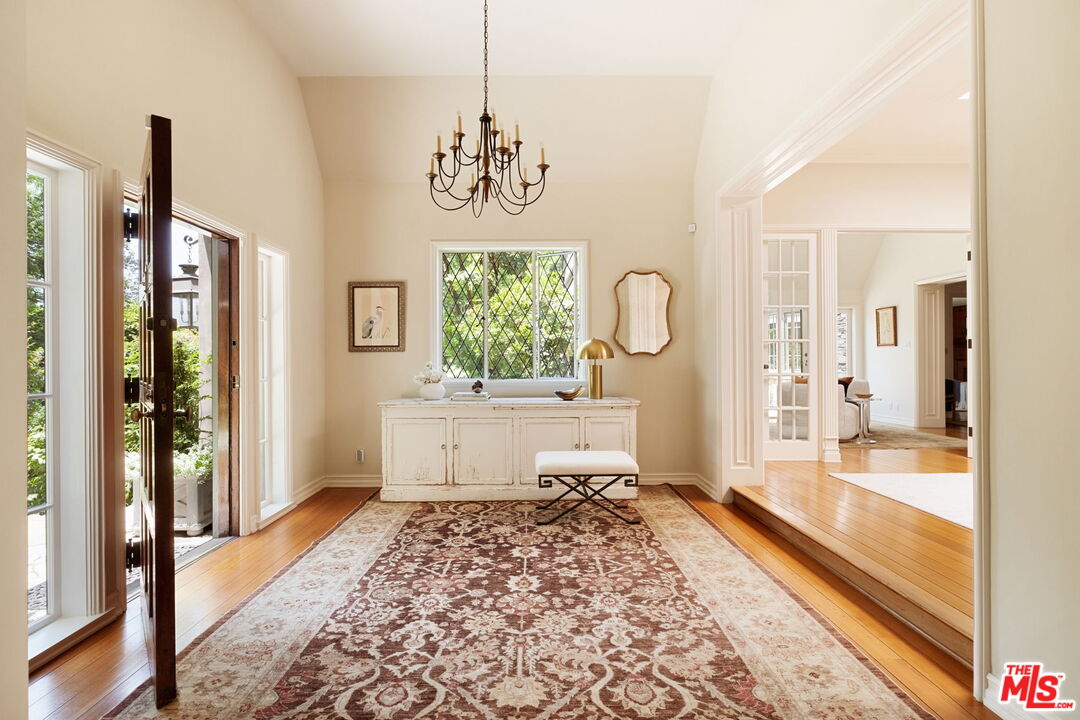 MLS #25602377 image #3