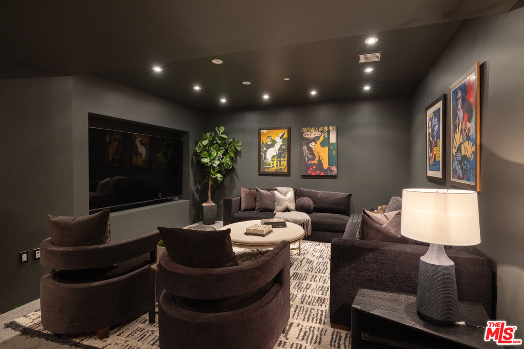 MLS #25602381 image #11