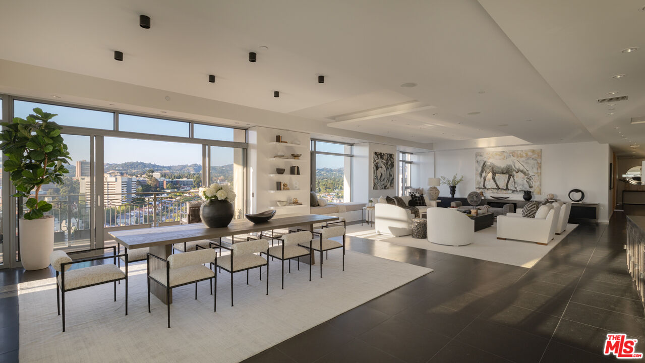 MLS #25602381 image #0