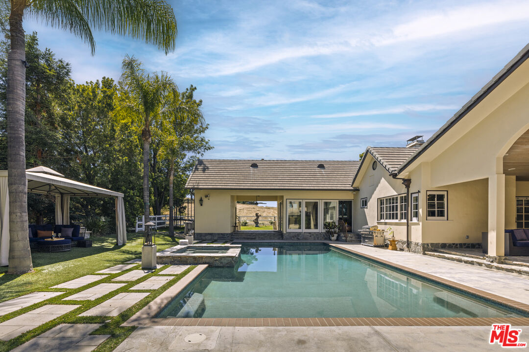 MLS #25602383 image #11