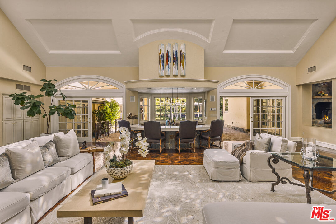 MLS #25602383 image #3