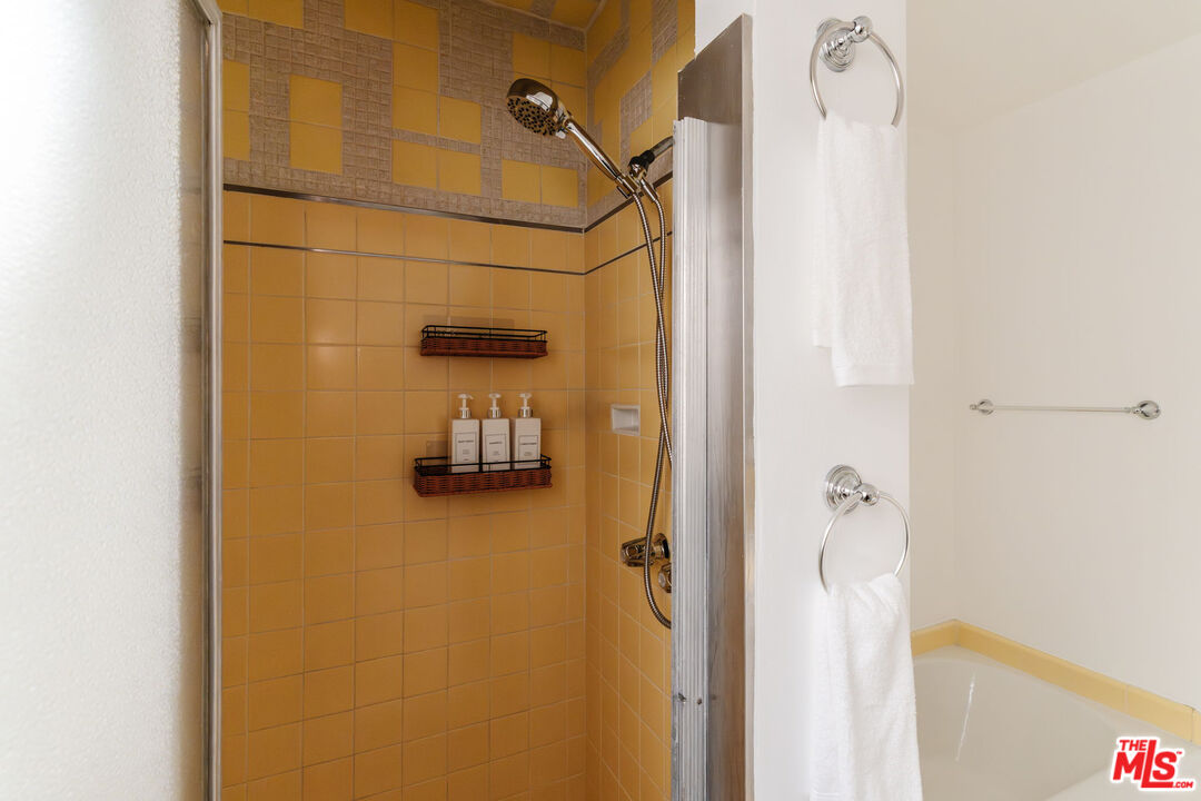 MLS #25602491 image #17