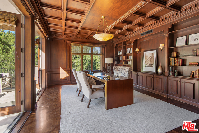 MLS #25602667 image #2