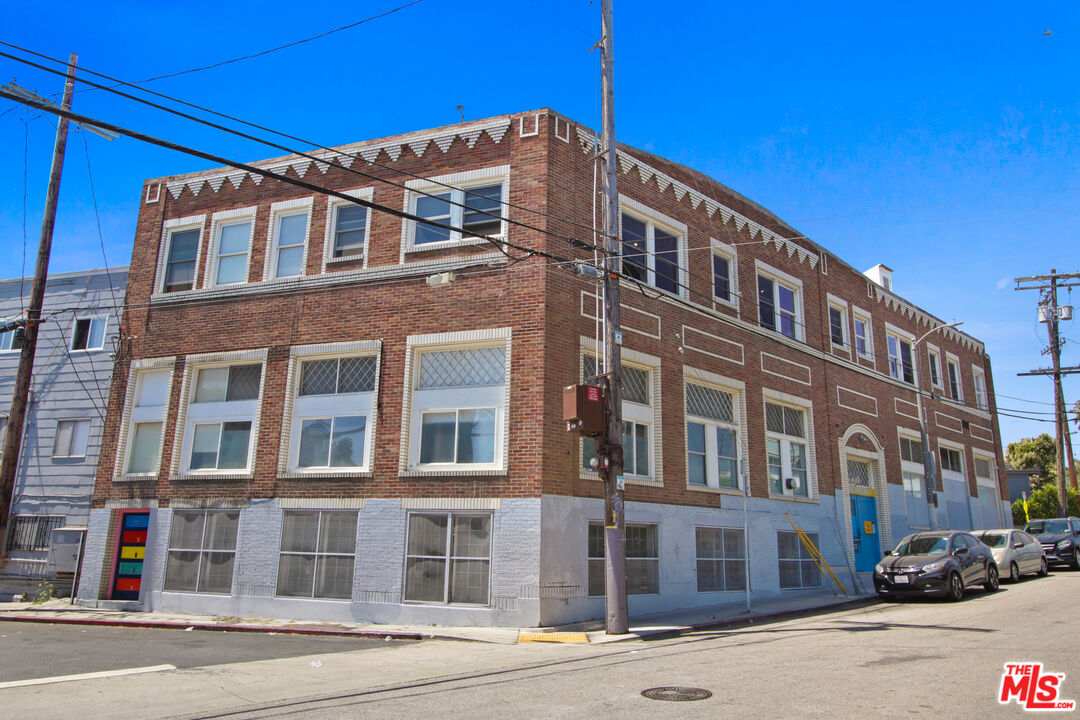 MLS #25602685 image #15