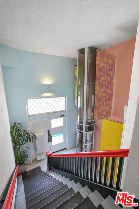 MLS #25602685 image #2