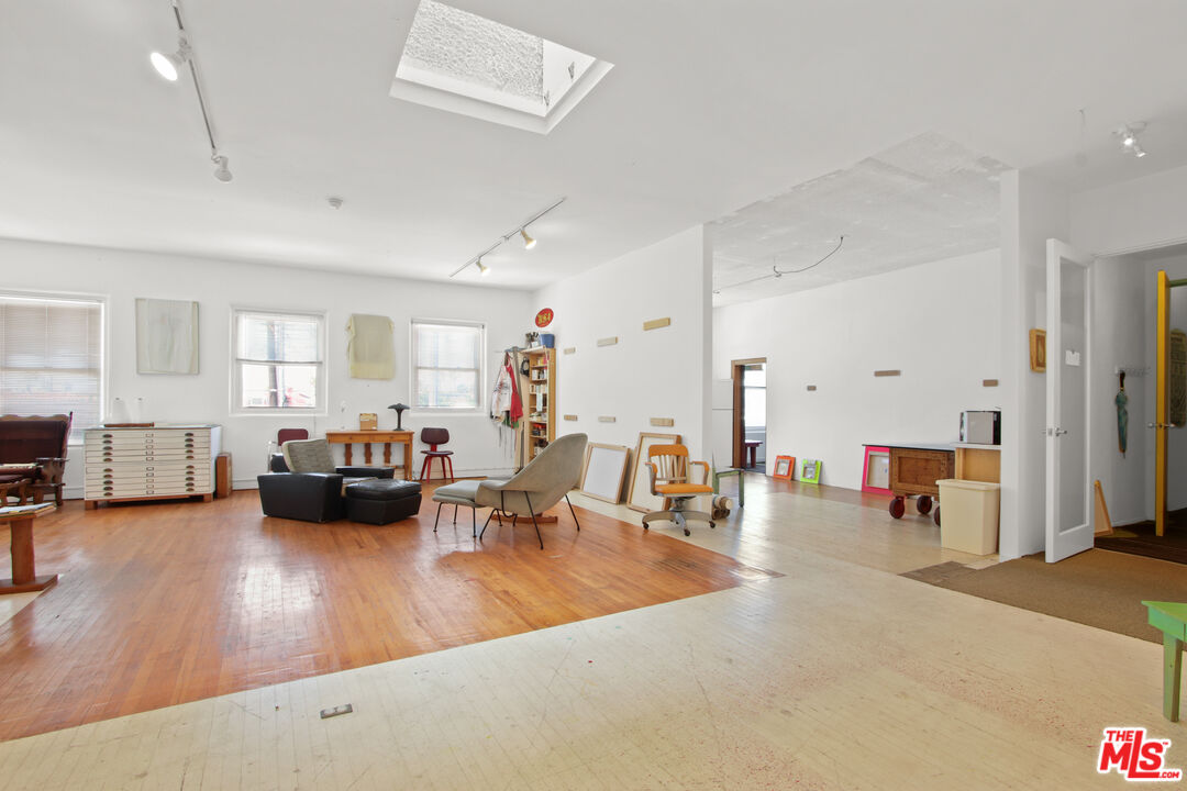 MLS #25602685 image #8