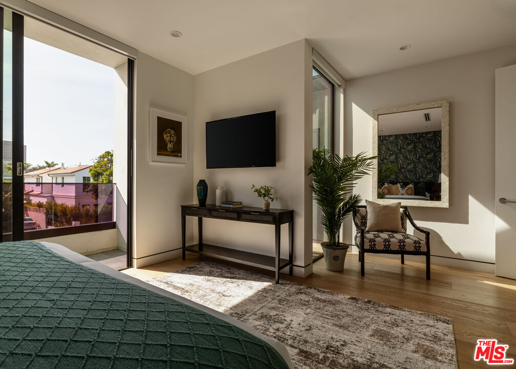 MLS #25602687 image #21