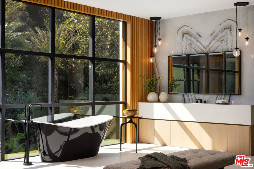 MLS #25602721 image #25