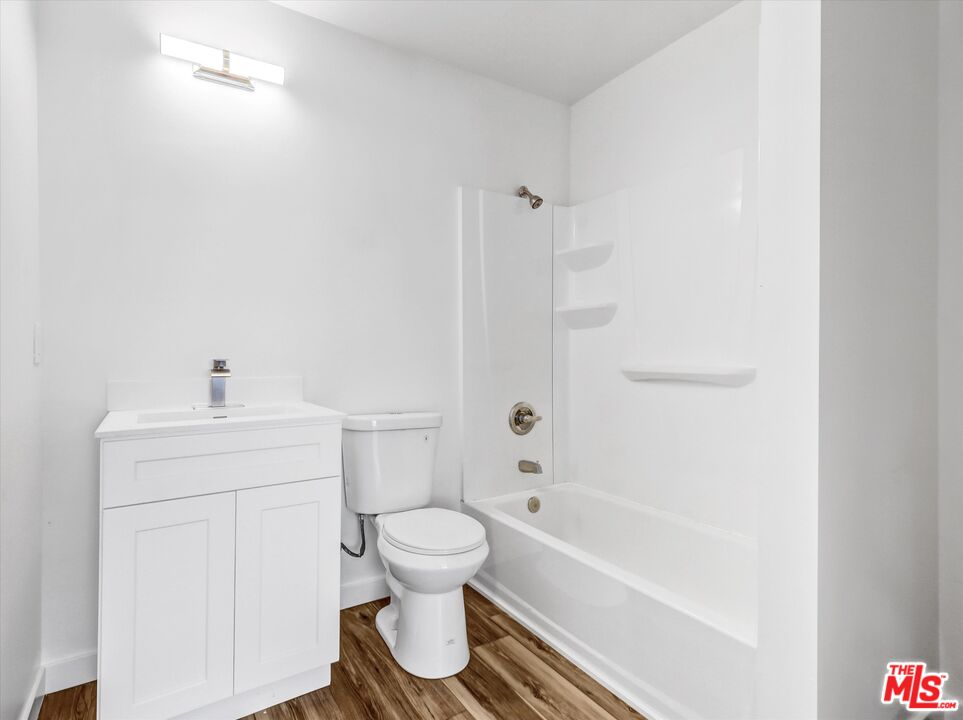 MLS #25602845 image #17