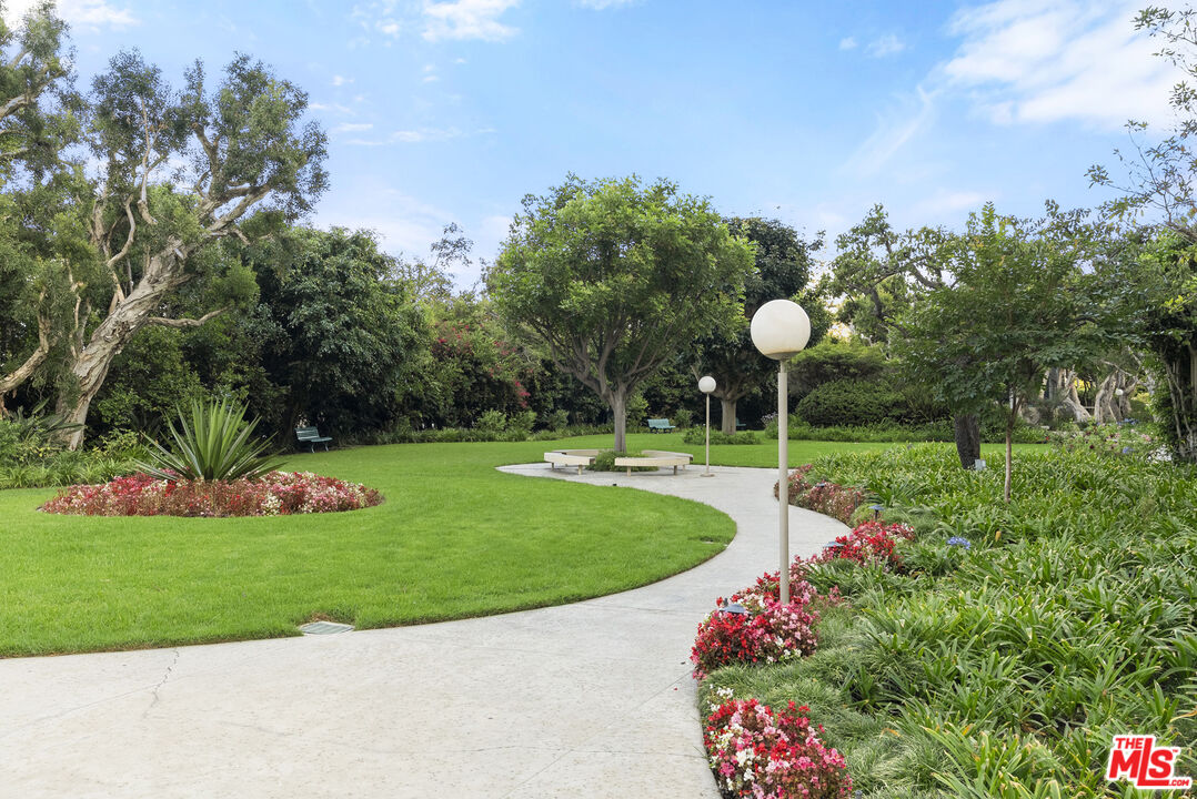 MLS #25602859 image #19