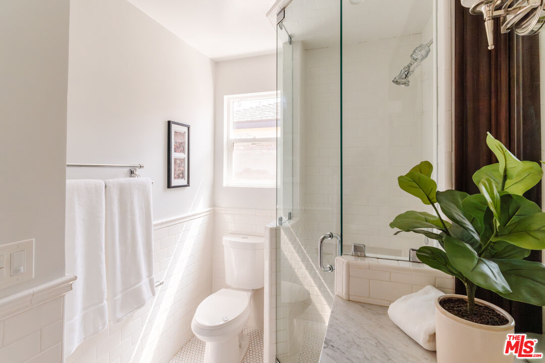 MLS #25602979 image #16