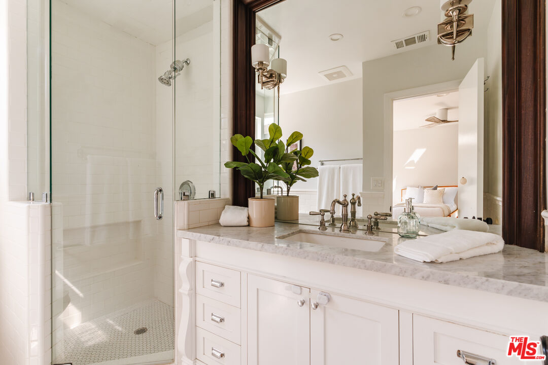 MLS #25602979 image #17