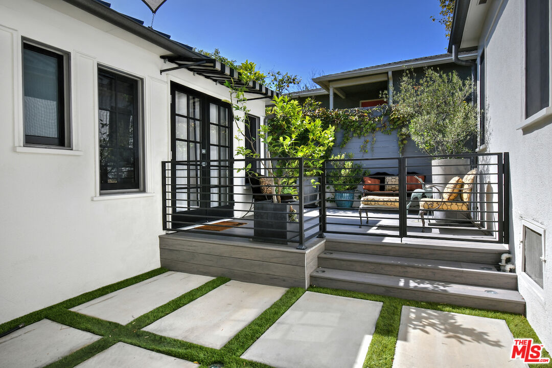 MLS #25603077 image #16