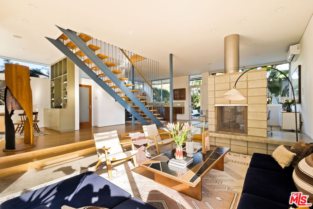 MLS #25603127 image #3