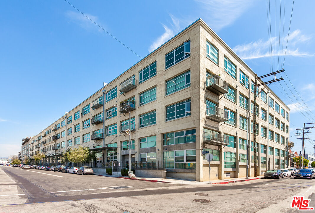 MLS #25603353 image #1