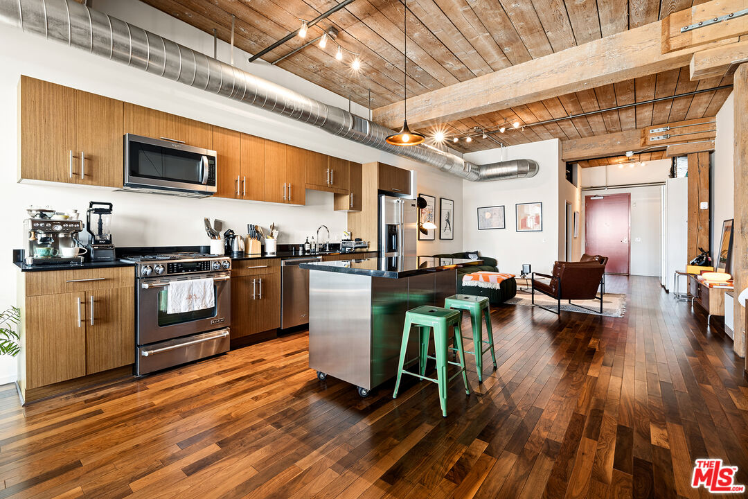 MLS #25603353 image #2