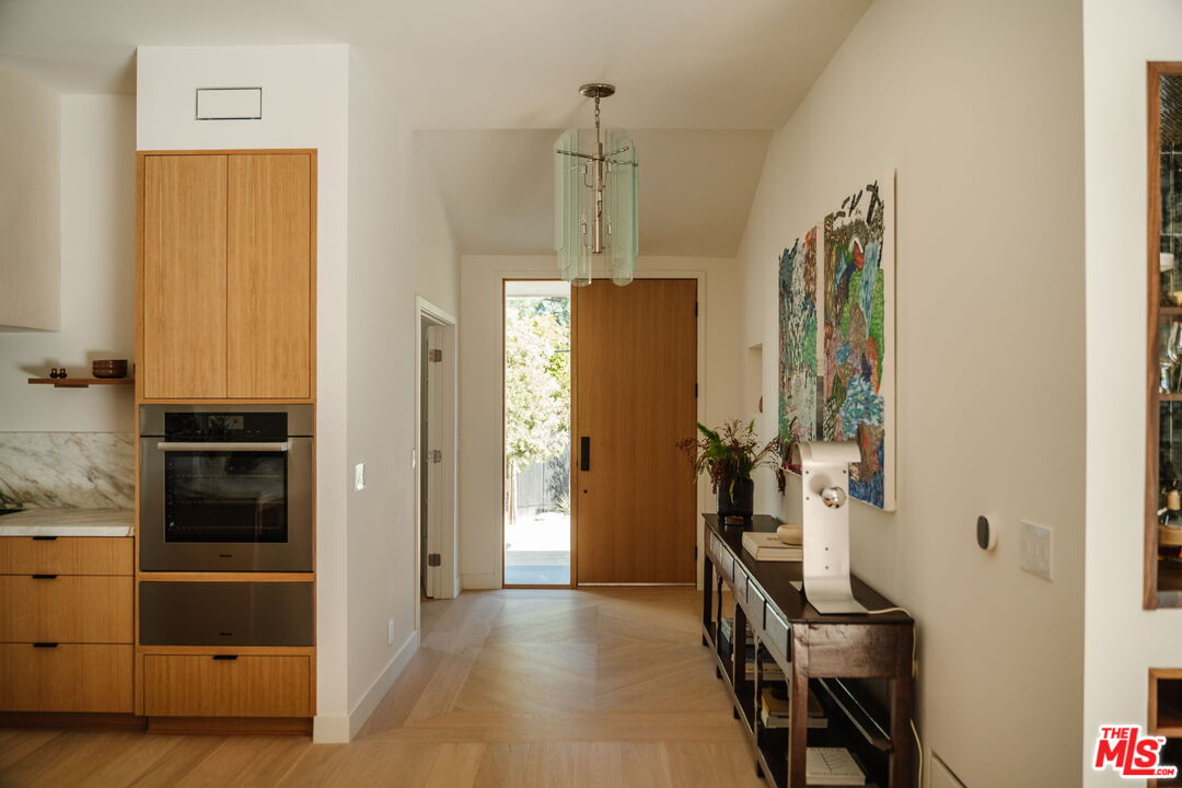 MLS #25603431 image #9