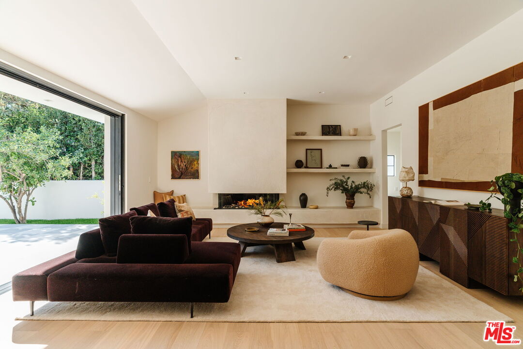 MLS #25603431 image #10