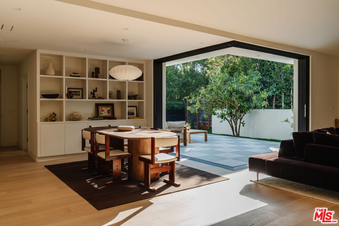 MLS #25603431 image #1