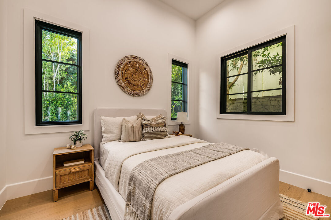 MLS #25603495 image #16