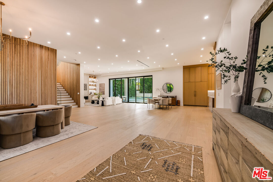 MLS #25603495 image #2