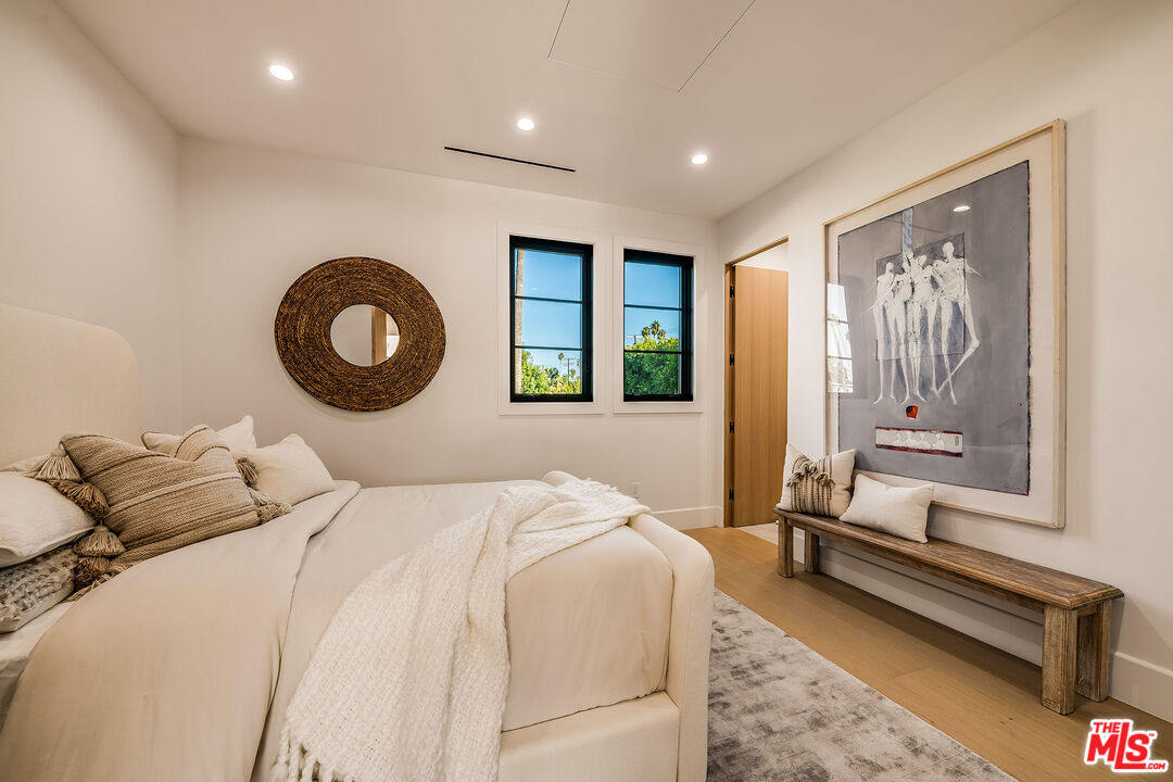 MLS #25603495 image #33