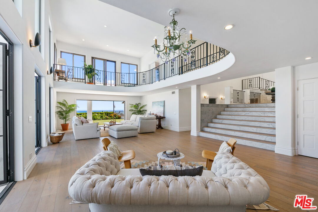 MLS #25603501 image #9