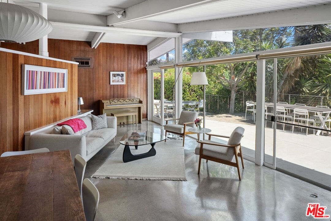 MLS #25603603 image #0