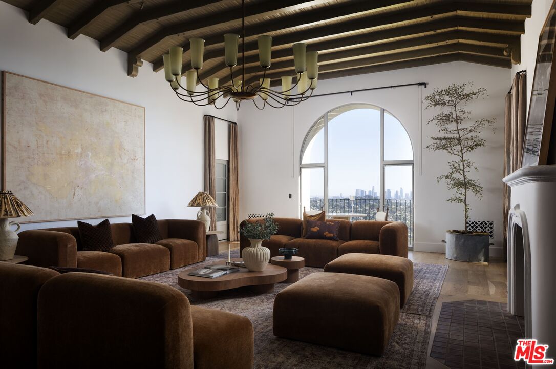 MLS #25603629 image #2