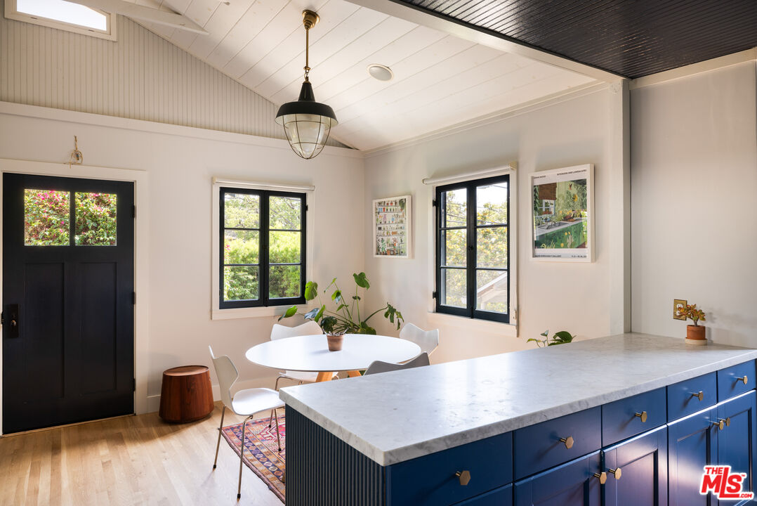 MLS #25603817 image #15