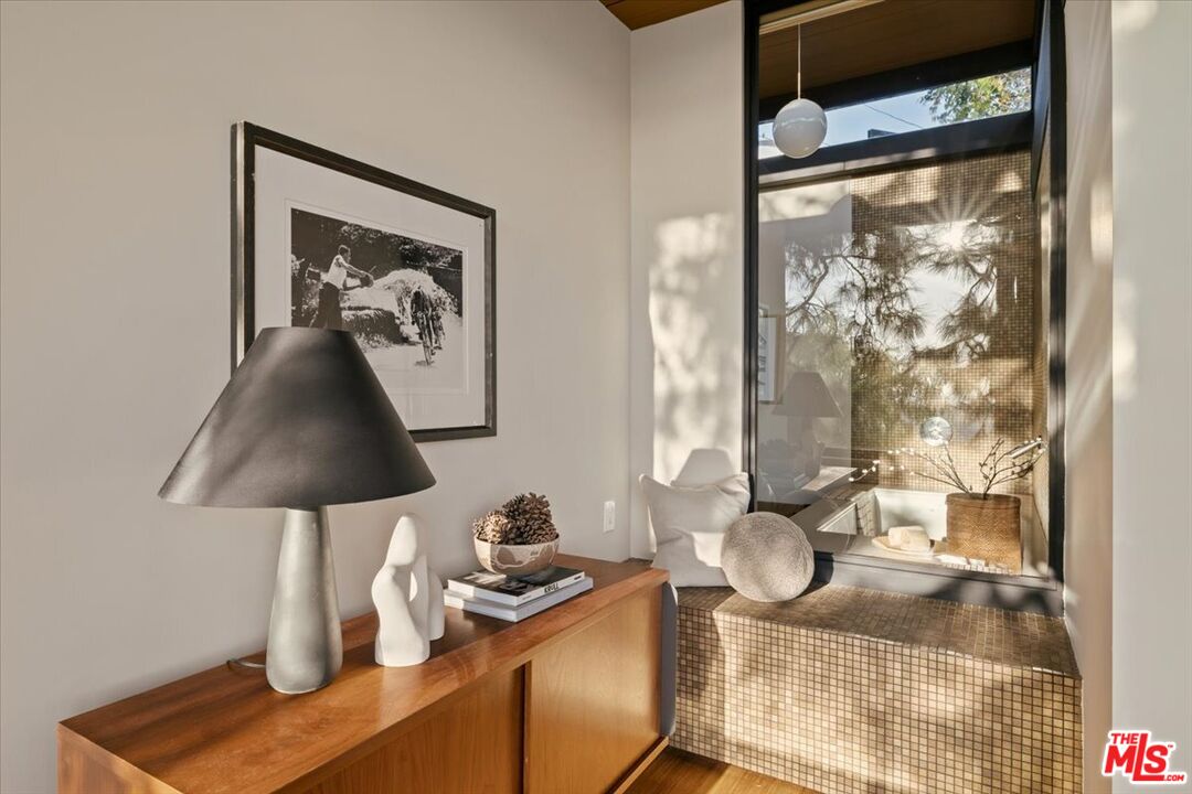 MLS #25603833 image #19