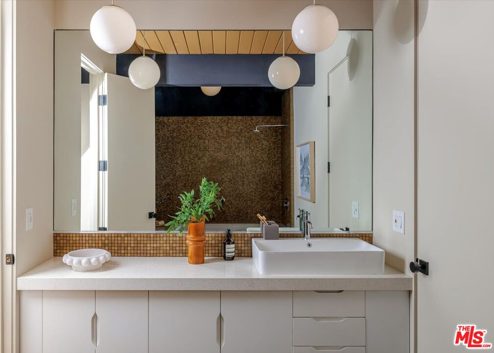 MLS #25603833 image #26