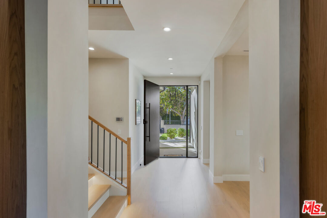 MLS #25603853 image #3