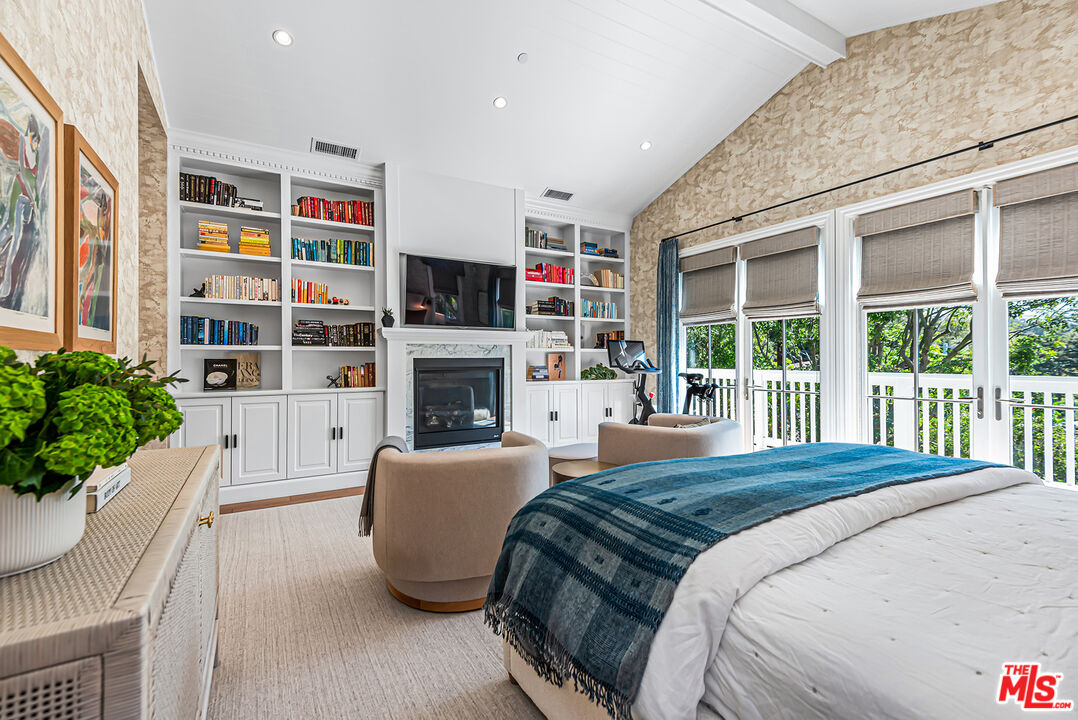 MLS #25603875 image #20