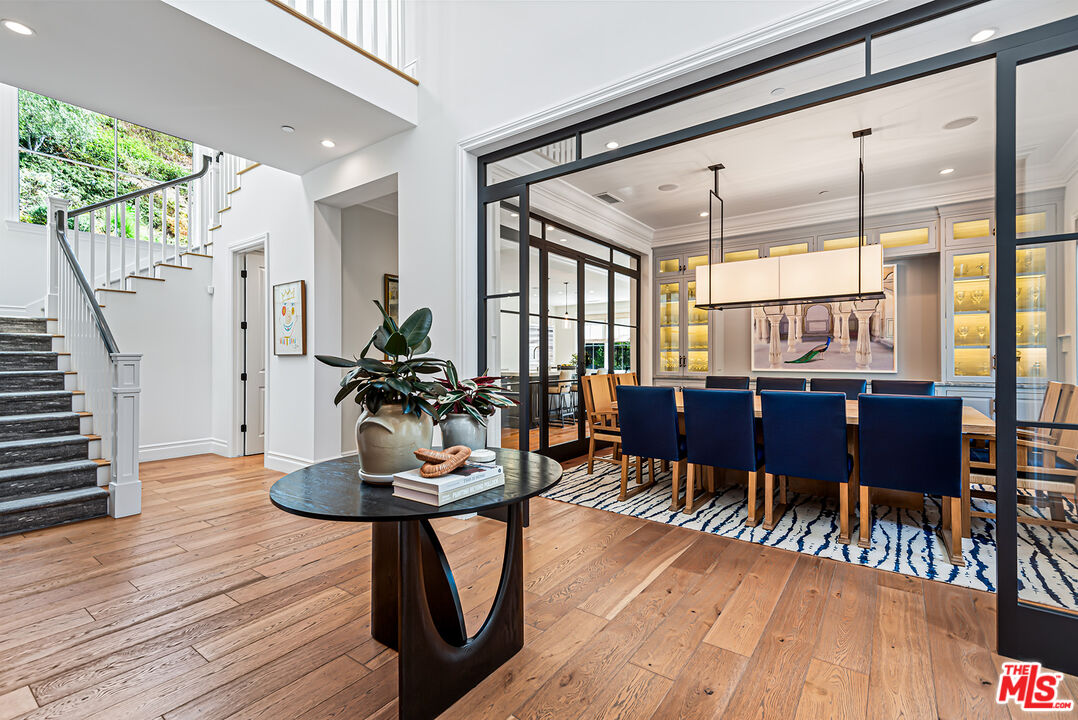 MLS #25603875 image #2