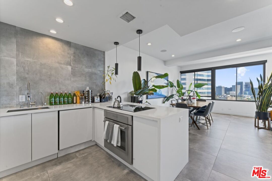 MLS #25603891 image #11