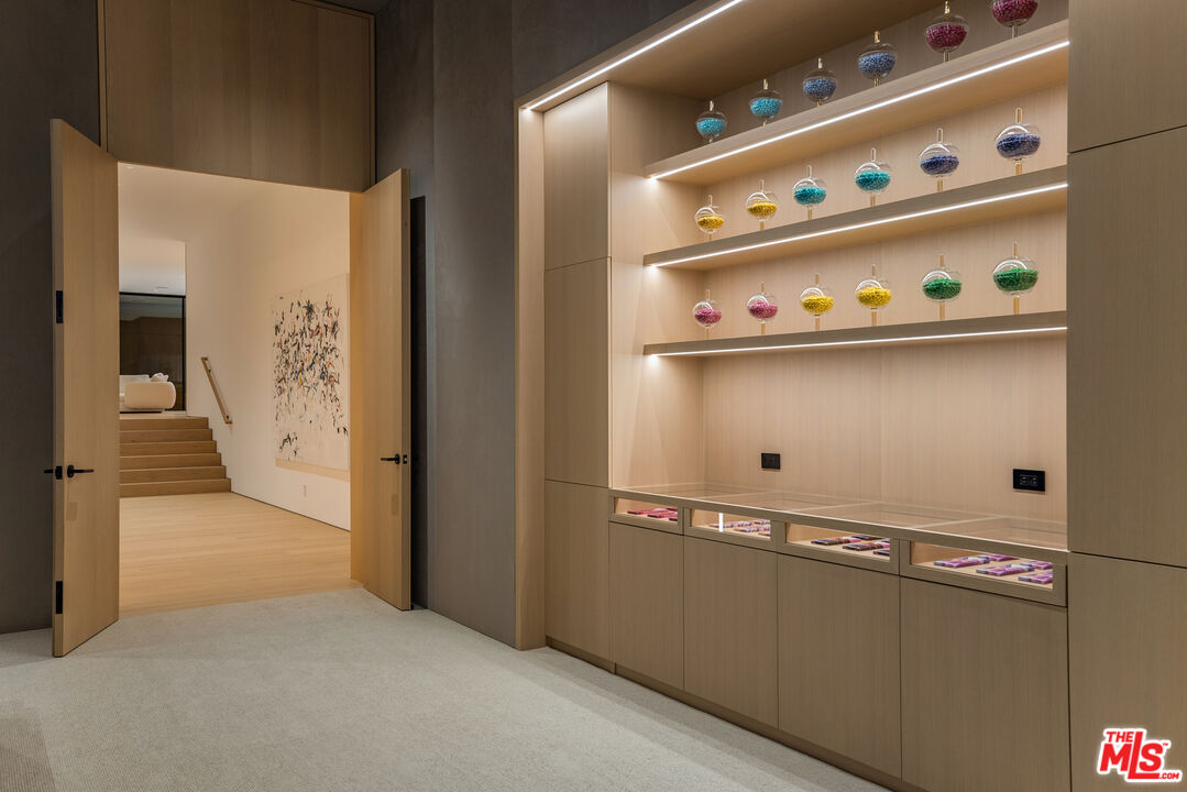 MLS #25603947 image #31