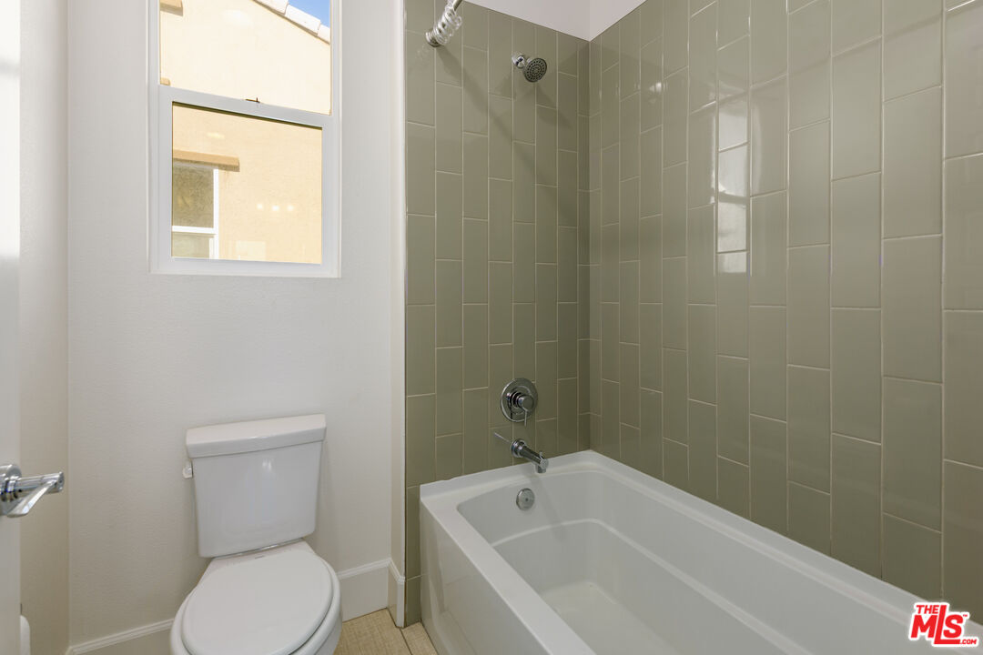 MLS #25603953 image #21