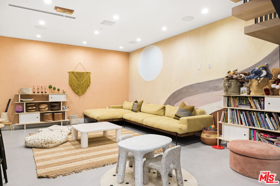 MLS #25604183 image #26