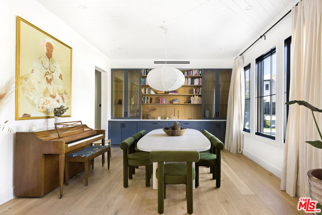 MLS #25604183 image #3