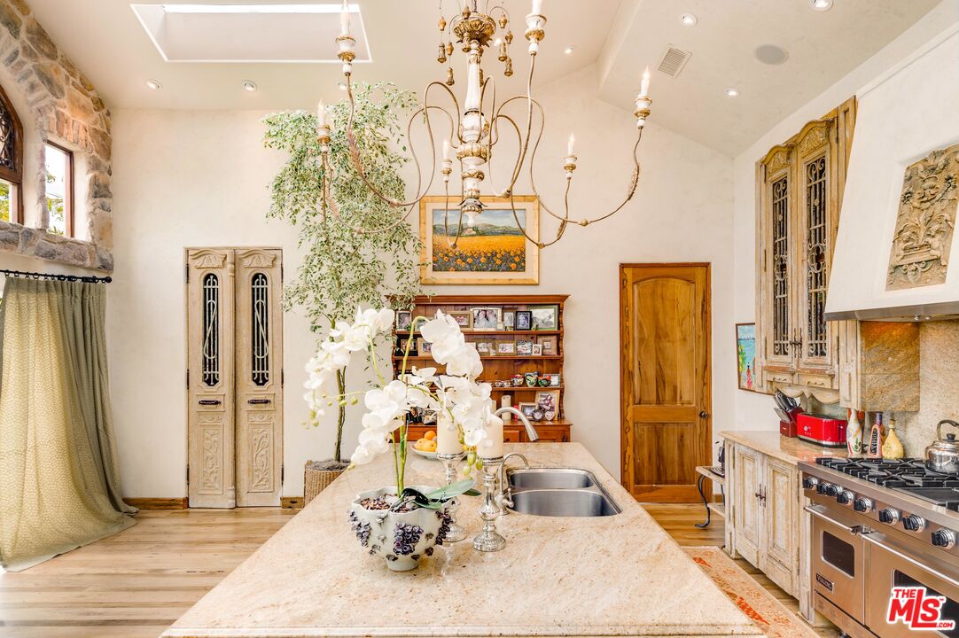 MLS #25604233 image #8