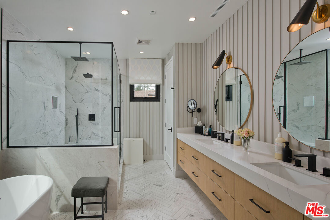 MLS #25604345 image #17