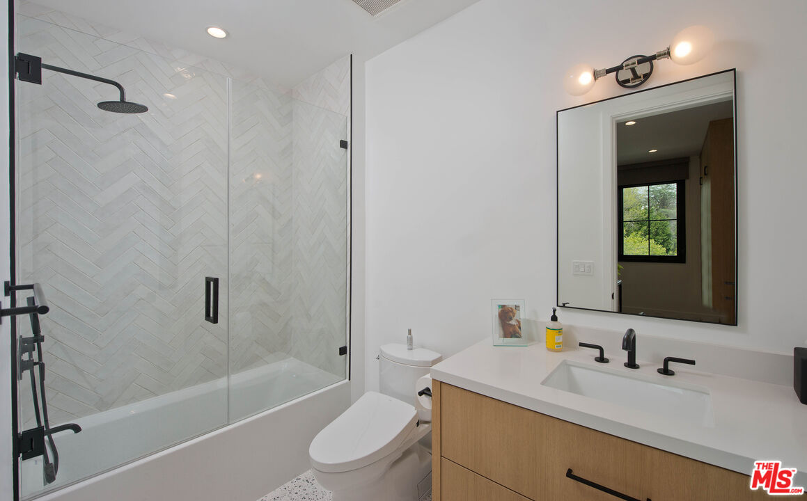 MLS #25604345 image #19