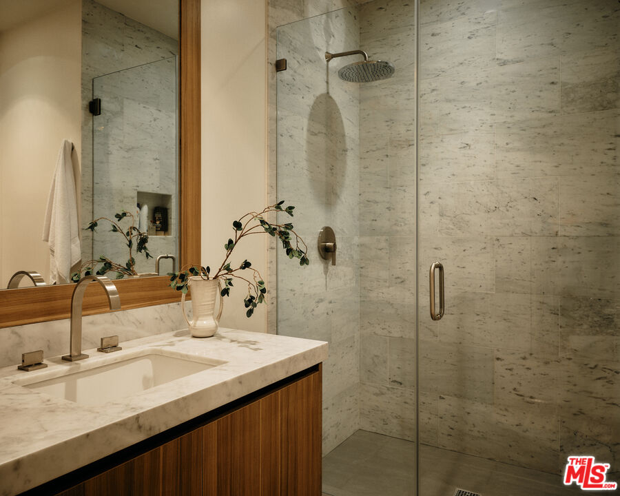 MLS #25604409 image #16